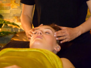 soin visage sur-mesure, massage